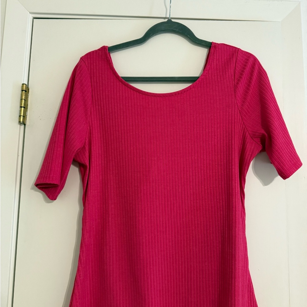 Venus Women's Pink Ribbed Top